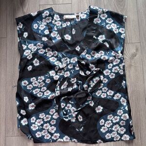 Old Navy Navy Floral Scoop Neck Blouse with Pink Accents 100% Silk